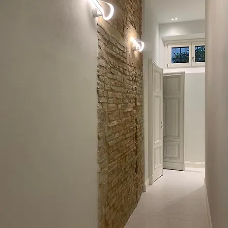 דירה Niki O. Charme פארמה