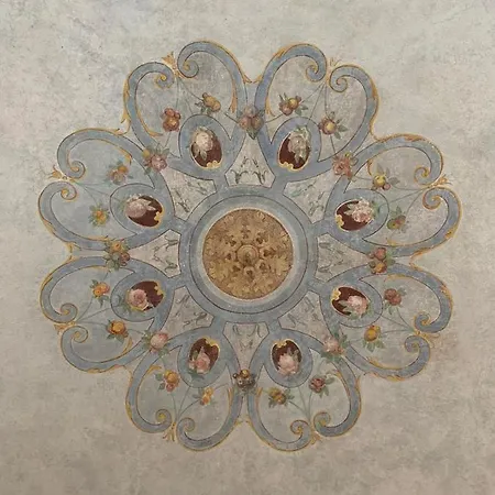 Niki O. Charme דירה פארמה